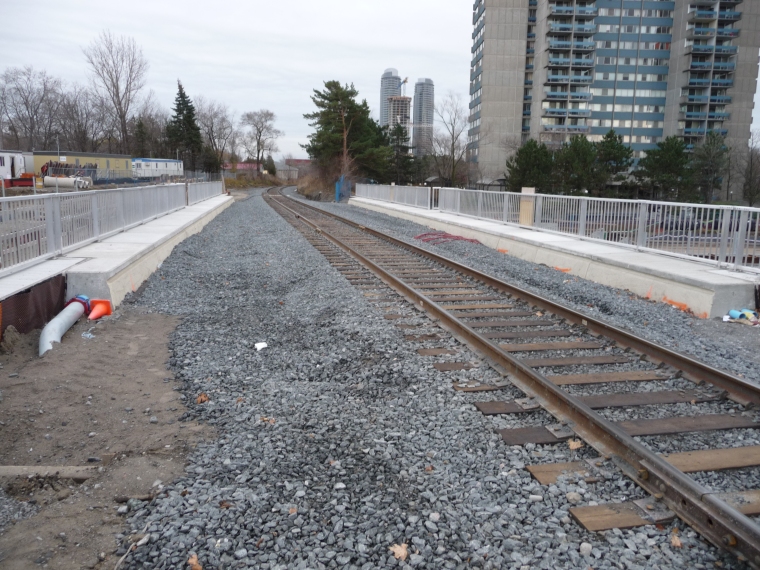 Construction of the grade separation between the Stoffville rail line and Sheppard Ave. E. at Agincourt GO Station in 2011.